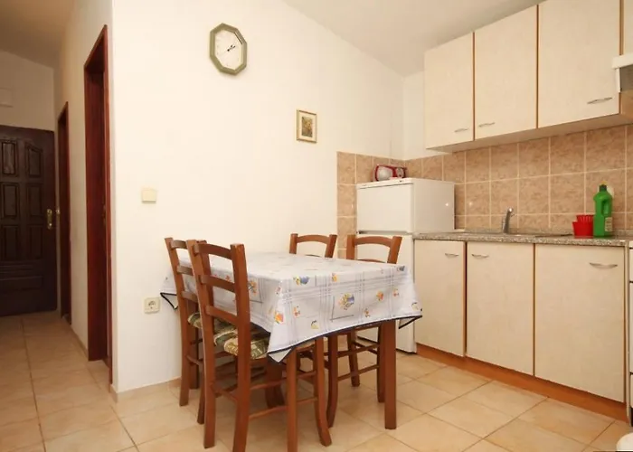 Apartmán With A Parking Space Kukljica, Ugljan - 8256 Kukljica