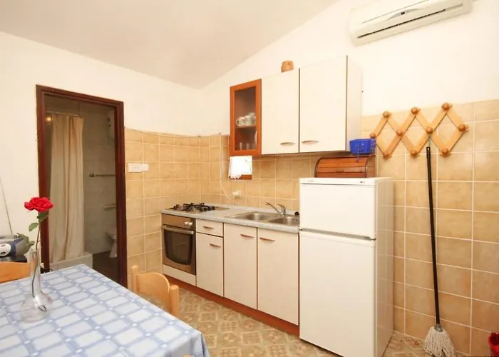 Апартаменты With A Parking Space Kukljica, Ugljan - 8256