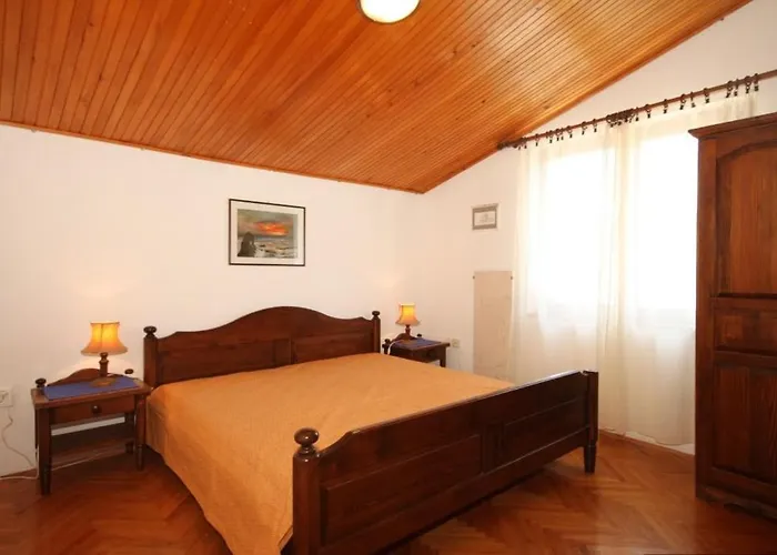 With A Parking Space Kukljica, Ugljan - 8256 Апартаменты *